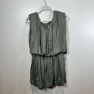 Mustard Seed Sage Green Sleeveless Romper Summer Casual Button Back‎ Medium